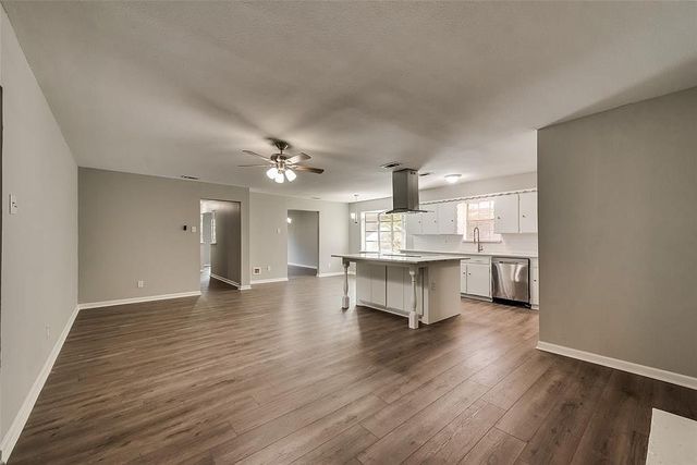 8423 Cadenza Lane, Dallas, TX 75228