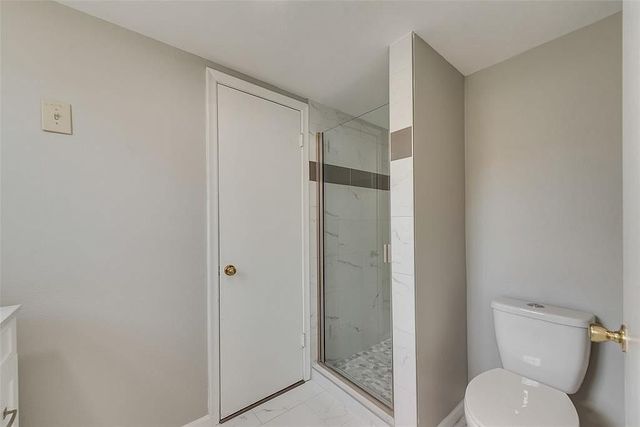 8423 Cadenza Lane, Dallas, TX 75228
