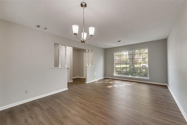 8423 Cadenza Lane, Dallas, TX 75228