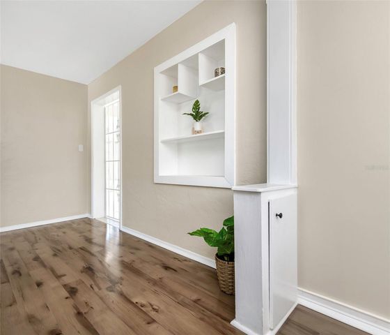 3200 33RD AVENUE N, St Petersburg, FL 33713