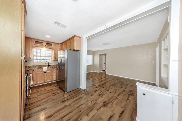 3200 33RD AVENUE N, St Petersburg, FL 33713