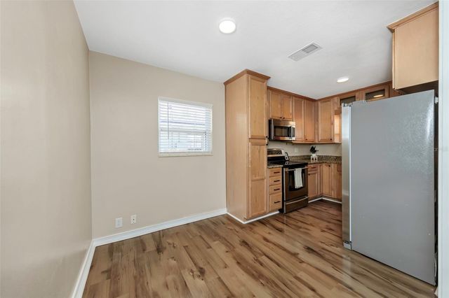 3200 33RD AVENUE N, St Petersburg, FL 33713