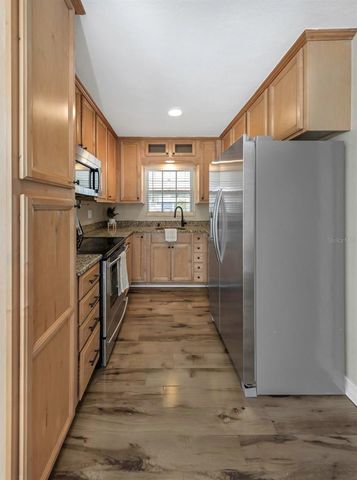 3200 33RD AVENUE N, St Petersburg, FL 33713
