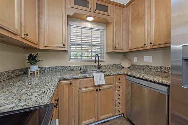 3200 33RD AVENUE N, St Petersburg, FL 33713