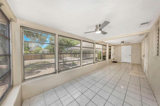 3200 33RD AVENUE N, St Petersburg, FL 33713