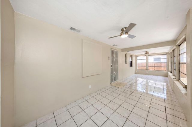 3200 33RD AVENUE N, St Petersburg, FL 33713