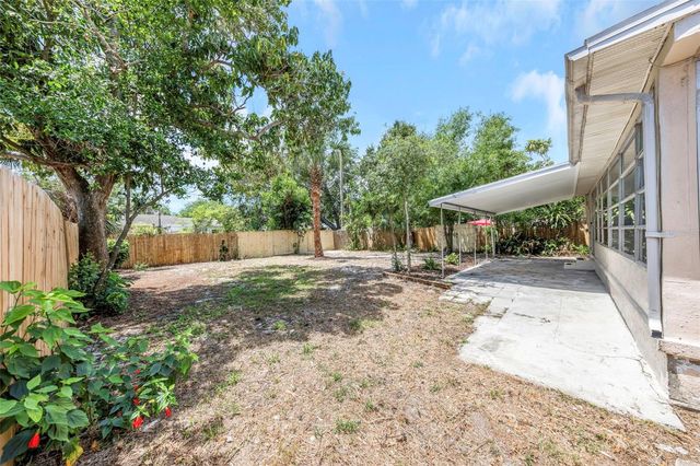 3200 33RD AVENUE N, St Petersburg, FL 33713