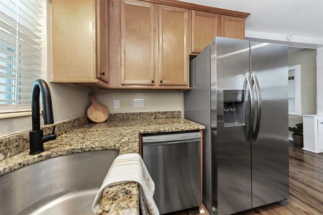 3200 33RD AVENUE N, St Petersburg, FL 33713