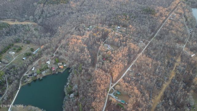 5 Tresa St, Crossville, TN 38572
