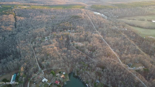 5 Tresa St, Crossville, TN 38572