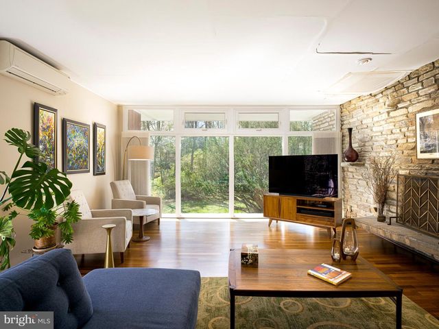 1321 PEPPER RD, Rydal, PA 19046