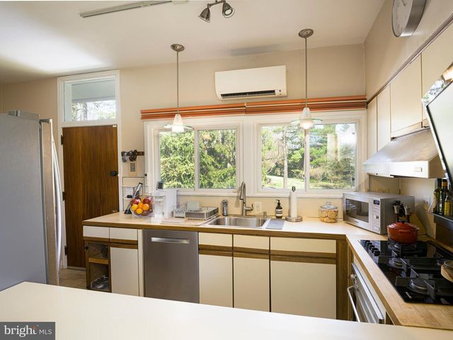 1321 PEPPER RD, Rydal, PA 19046