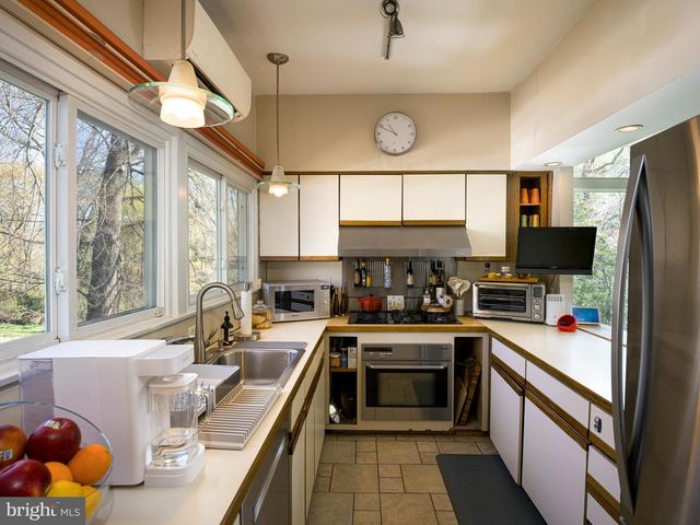 1321 PEPPER RD, Rydal, PA 19046