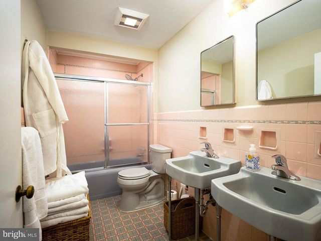 1321 PEPPER RD, Rydal, PA 19046