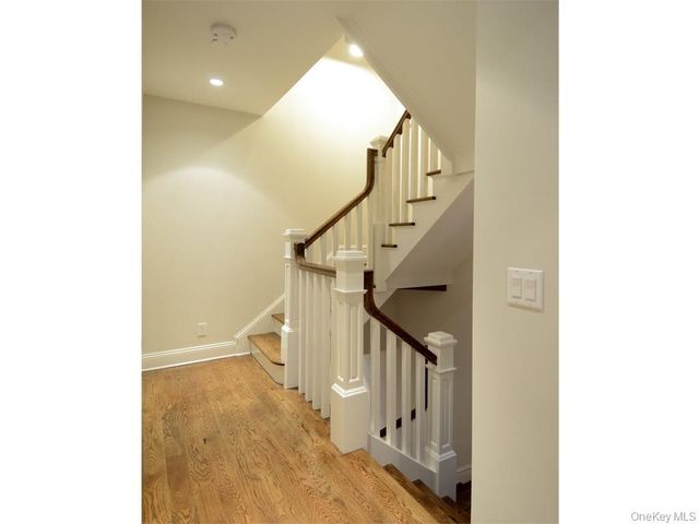 58 E Brookside Drive, Larchmont, NY 10538