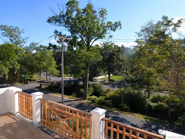 58 E Brookside Drive, Larchmont, NY 10538