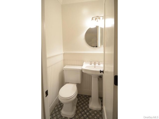 58 E Brookside Drive, Larchmont, NY 10538