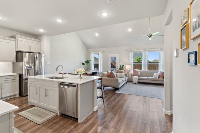 132 Chase Creek Drive, Lavon, TX 75166