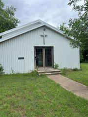 502 S California, Henrietta, TX 76365