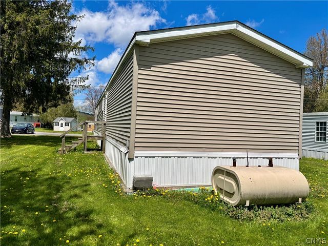 54 Fairport Road, Pompey, NY 13051