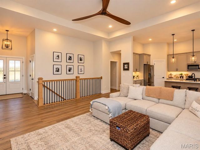 224 Stonebridge Bluff Drive, Maryville, IL 62062