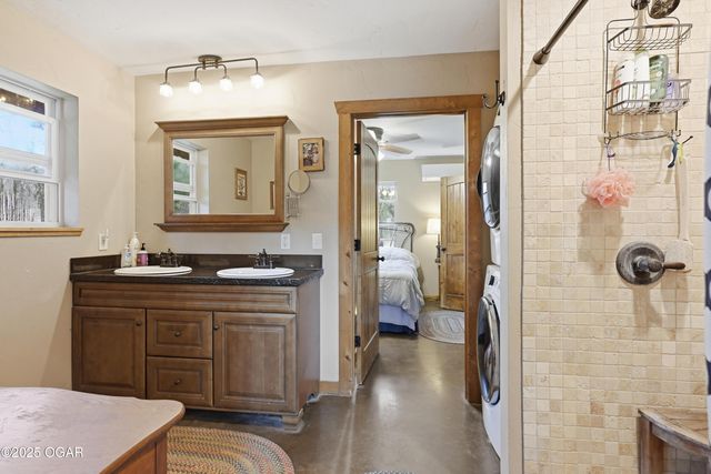 6270 County Lane 84, Reeds, MO 64859