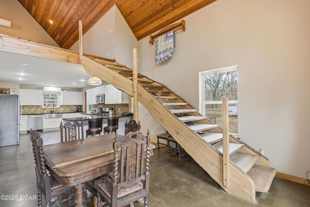 6270 County Lane 84, Reeds, MO 64859