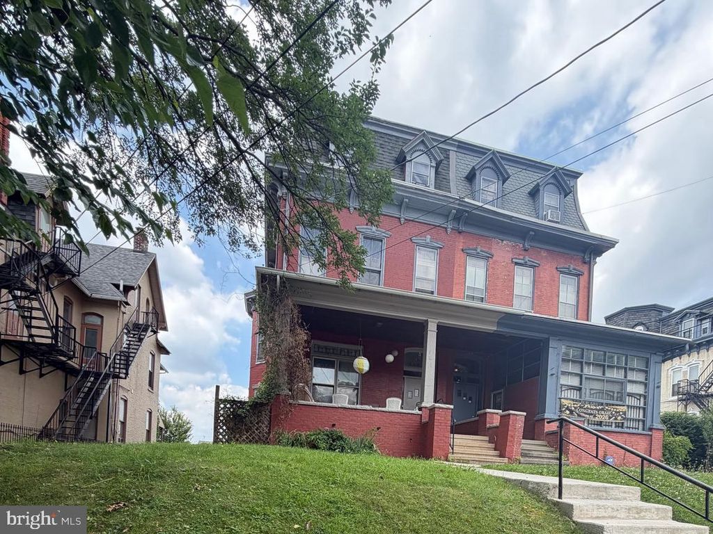 622 N 3RD ST, Reading, PA 19601