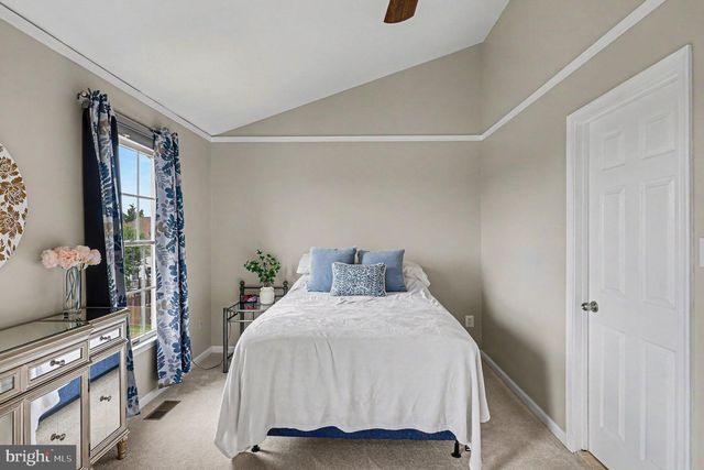43973 KITTS HILL TER, Ashburn, VA 20147
