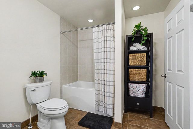 43973 KITTS HILL TER, Ashburn, VA 20147