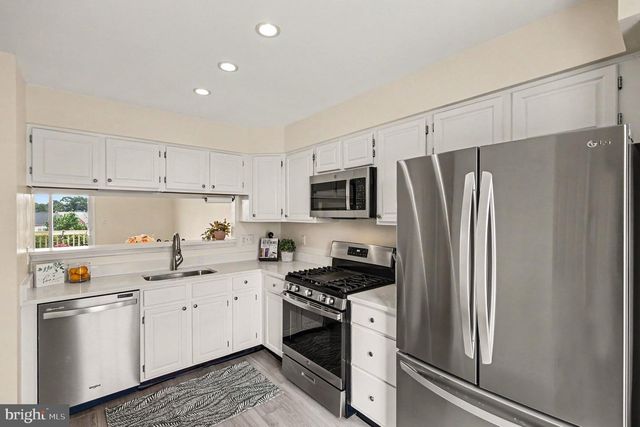 43973 KITTS HILL TER, Ashburn, VA 20147