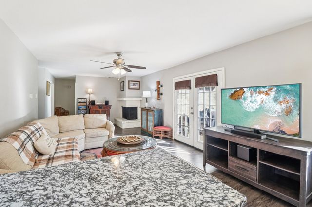 7520 Gayglen Drive, Dallas, TX 75217