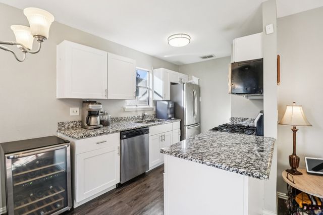 7520 Gayglen Drive, Dallas, TX 75217