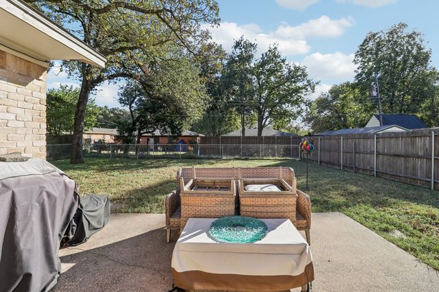 7520 Gayglen Drive, Dallas, TX 75217