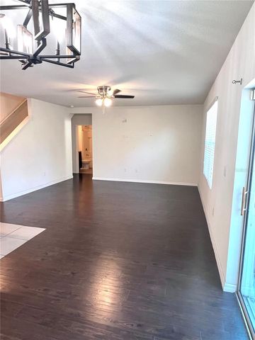 321 BLUE POINT DRIVE, Ruskin, FL 33570