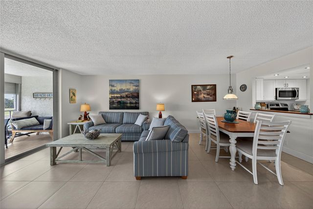 1550 NW 80th Avenue 303, Margate, FL 33063