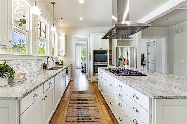 1515 Wilson Pike, Brentwood, TN 37027