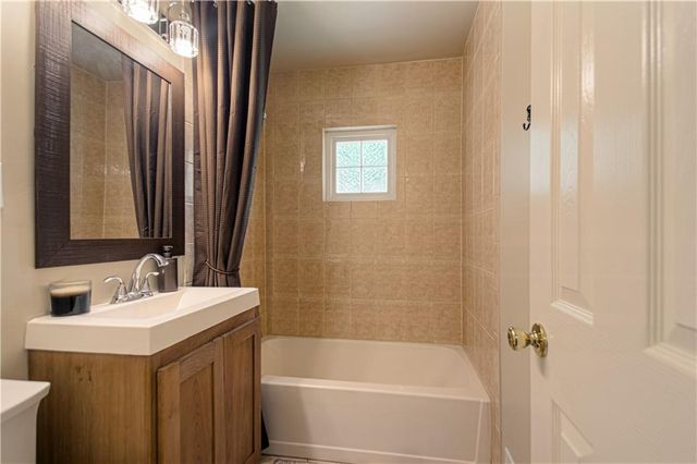 11004 Blue Ridge Boulevard, Kansas City, MO 64134