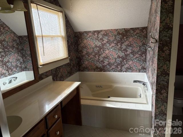 6231 Padget Parrish Court, Charlotte, NC 28270