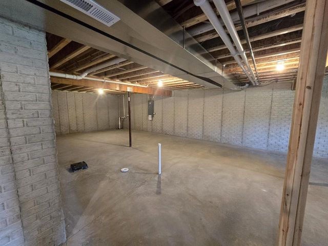 W219N16394 Jasmine COURT, Jackson, WI 53037