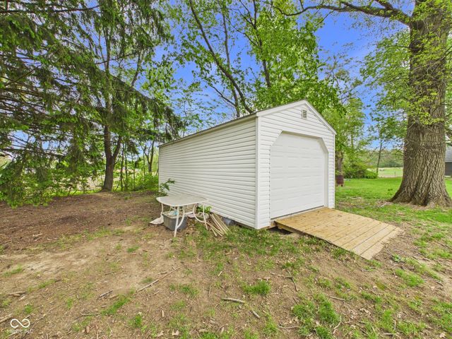 12131 N State Road 9, Alexandria, IN 46001