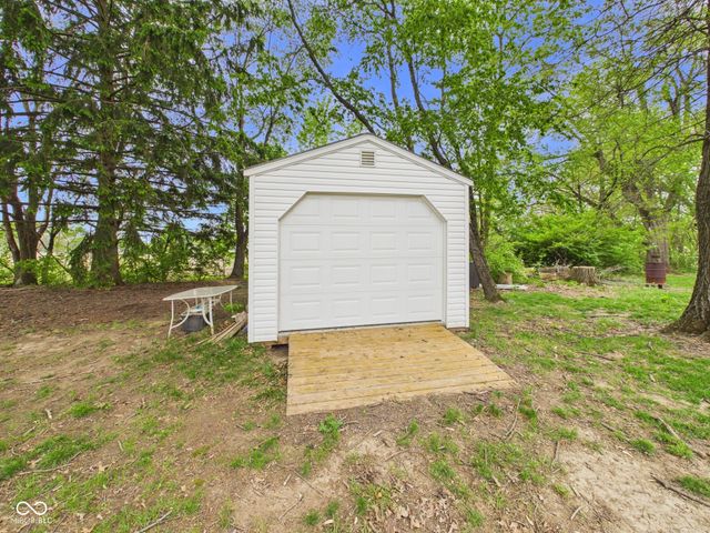 12131 N State Road 9, Alexandria, IN 46001