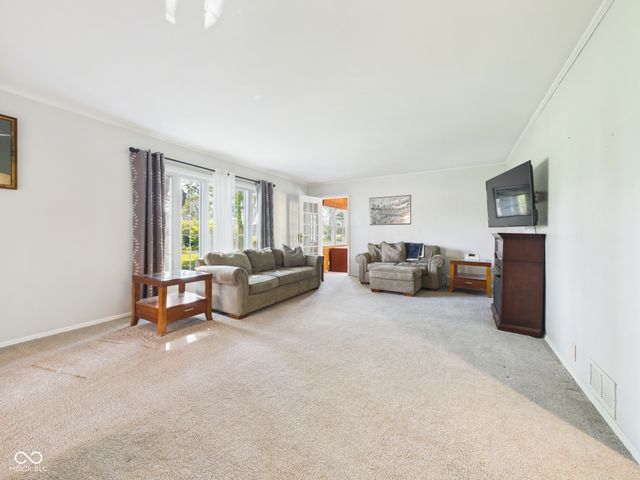 12131 N State Road 9, Alexandria, IN 46001