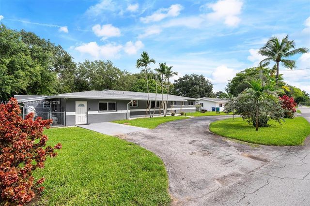 14600 N Spur Drive, Miami, FL 33161