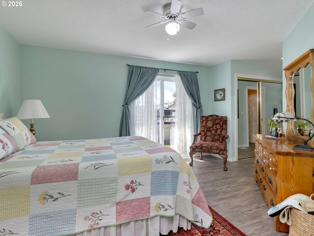 869 E 9TH Ct, Lafayette, OR 97127