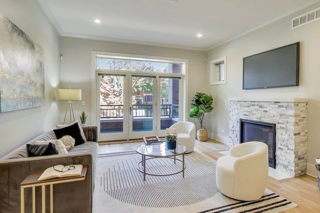 4135 N Kenmore Avenue 1S, Chicago, IL 60613