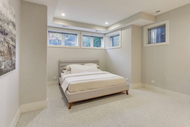 4135 N Kenmore Avenue 1S, Chicago, IL 60613