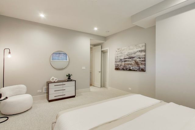 4135 N Kenmore Avenue 1S, Chicago, IL 60613