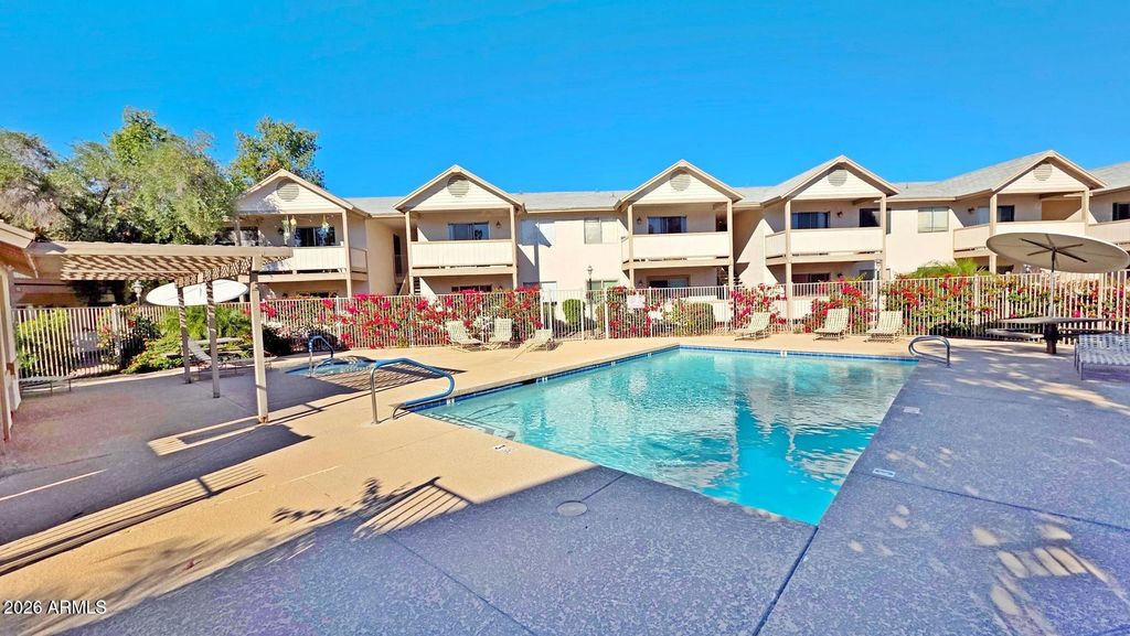 Image 3 of property listing at 616 S HARDY Drive 112, Tempe, AZ 85281