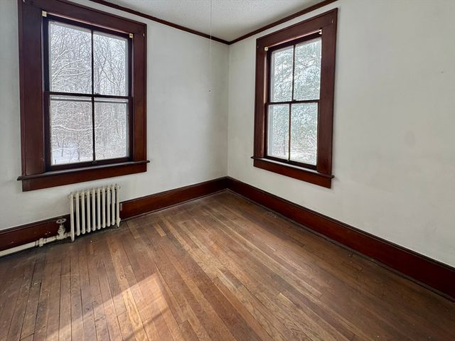 50 Grand Ave, Pittsfield, MA 01201